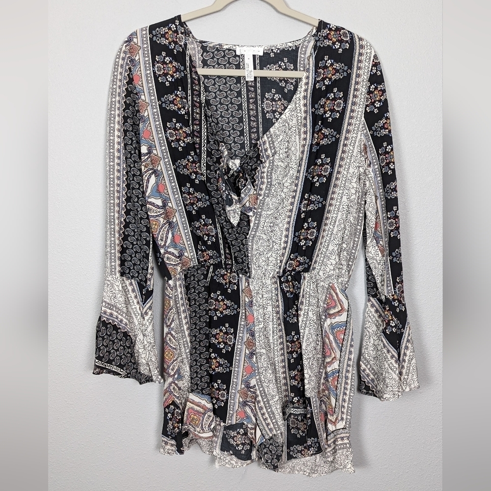 Leith Long Sleeve Front Tie Ruffle Romper Size Medium